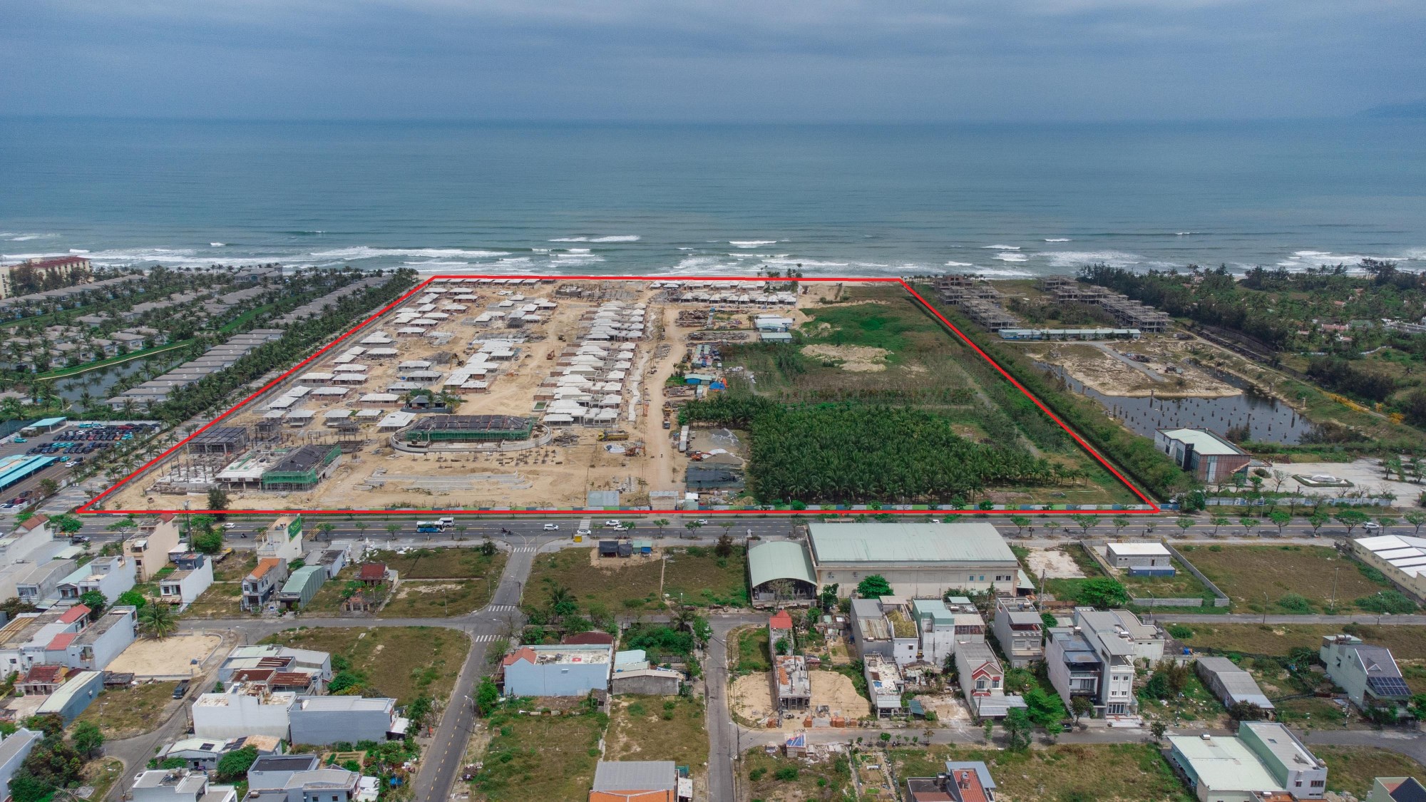 Bất động sản ven biển Đà Nẵng trở lại đường đua